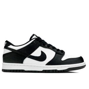 Nike Dunk Low Sneakers